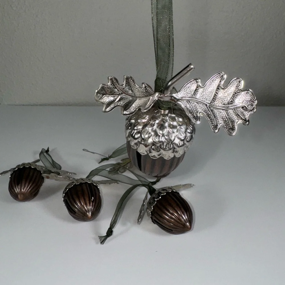 Vintage Acorn Christmas Bell Ornament Lot 5 Metal Taiwan Silver & Bronze 2.5